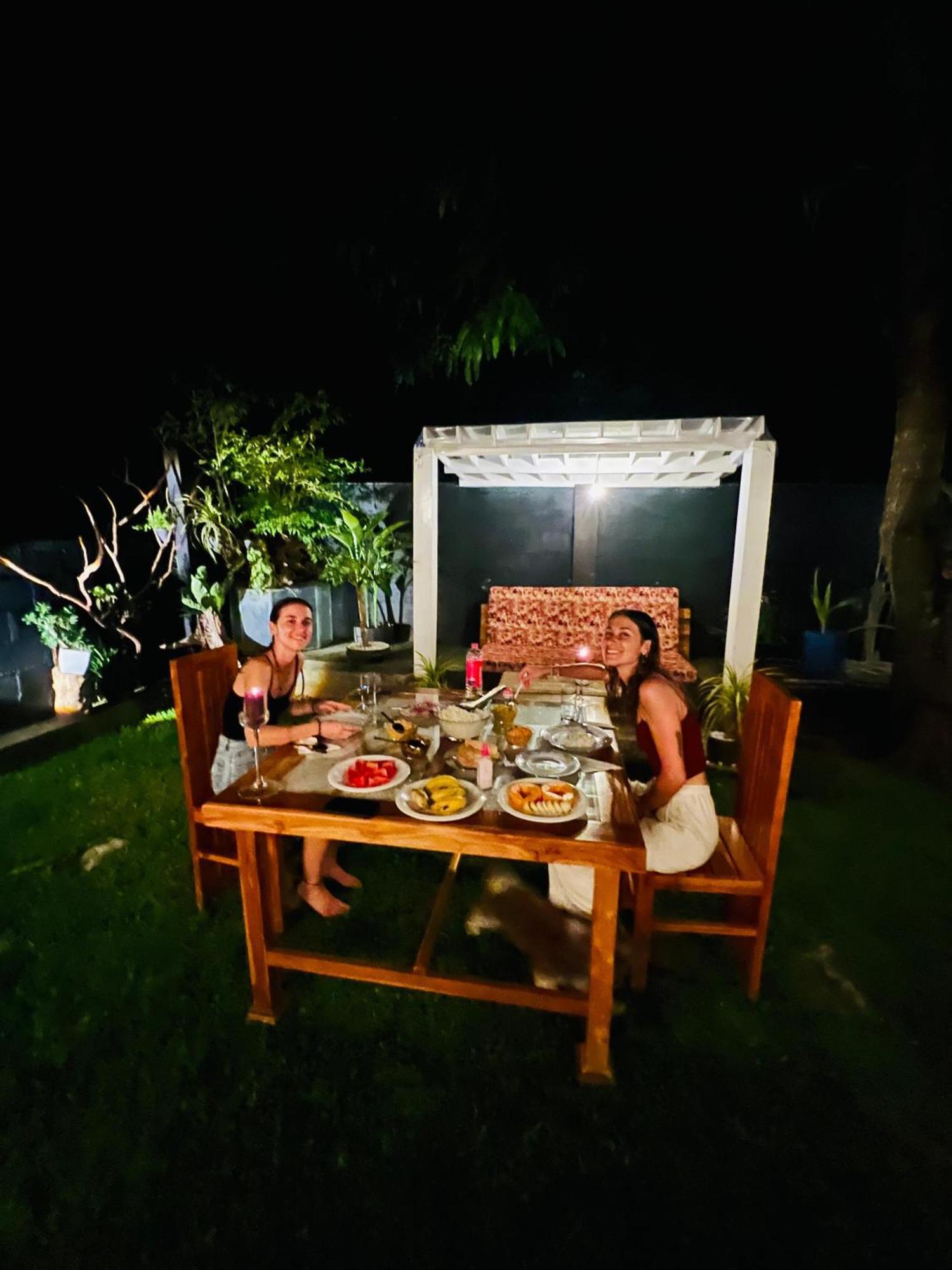Cozy House Hotel Udawalawe Exterior photo
