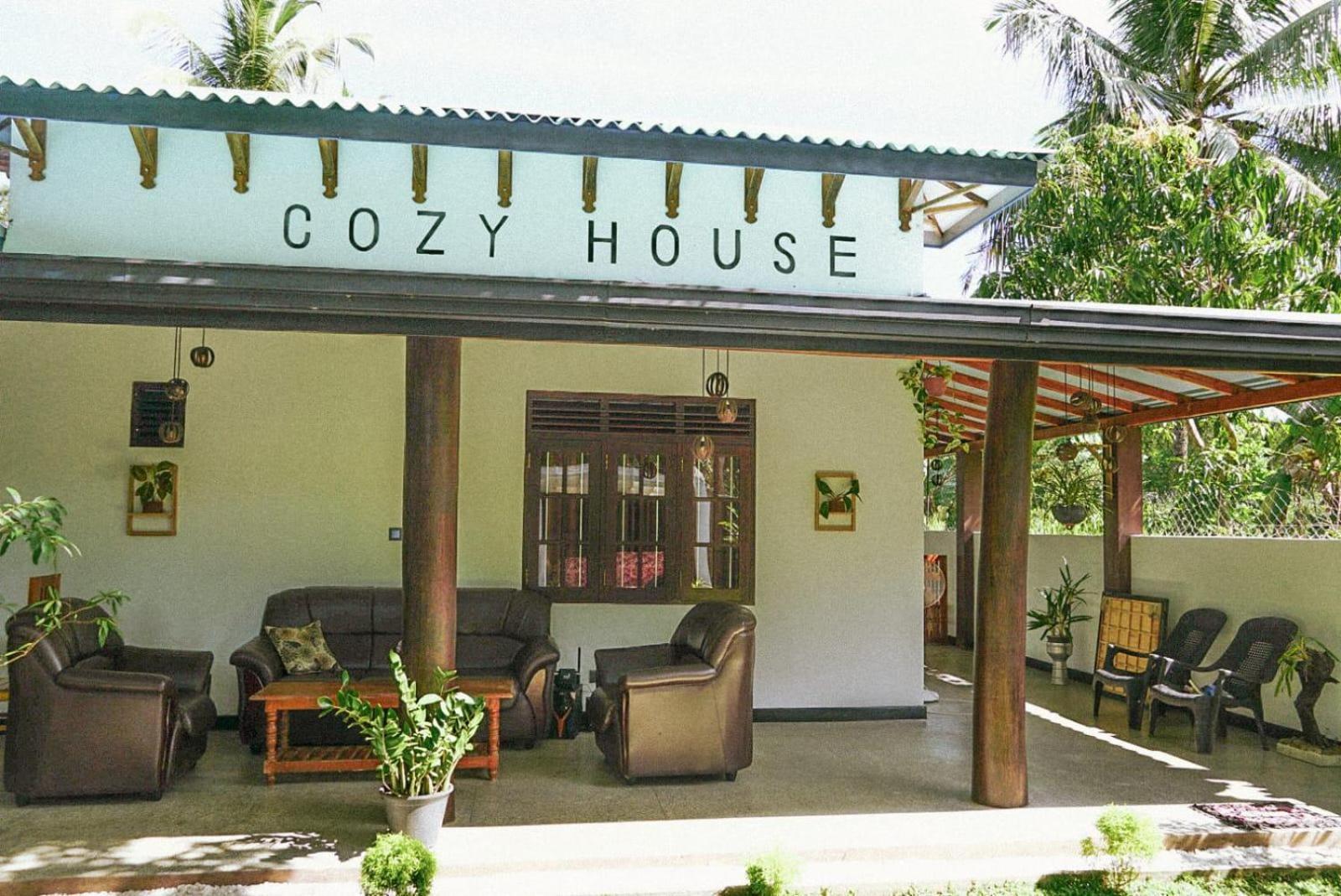 Cozy House Hotel Udawalawe Exterior photo