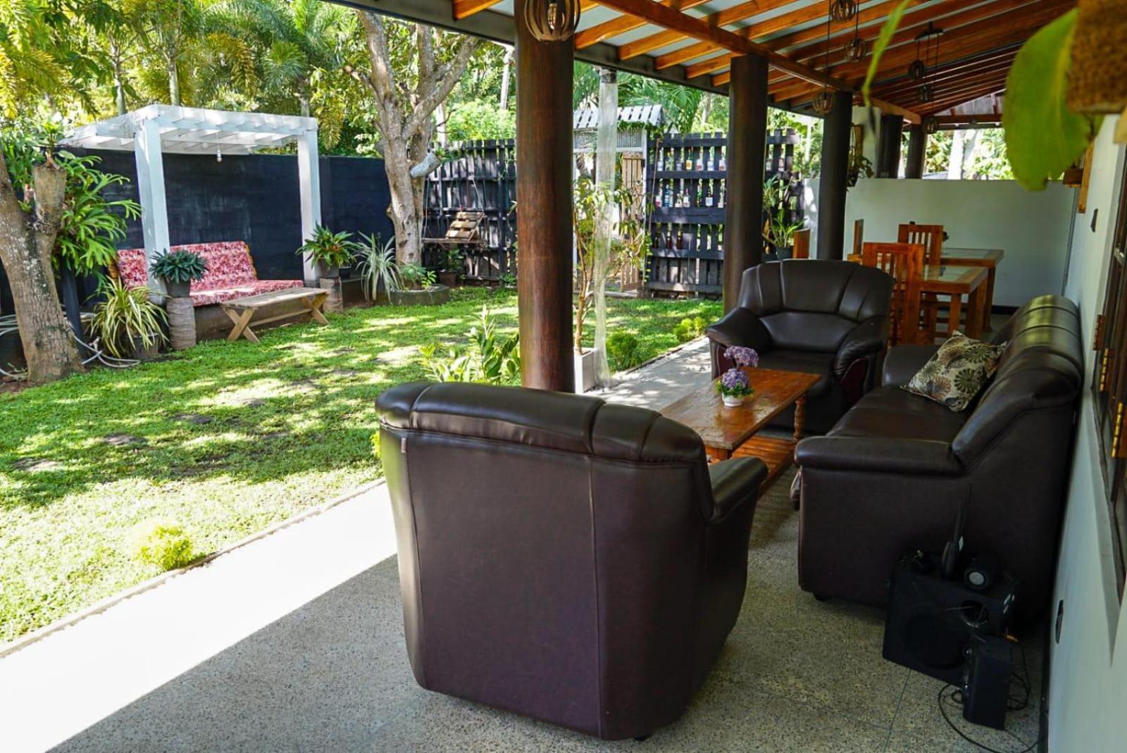 Cozy House Hotel Udawalawe Exterior photo